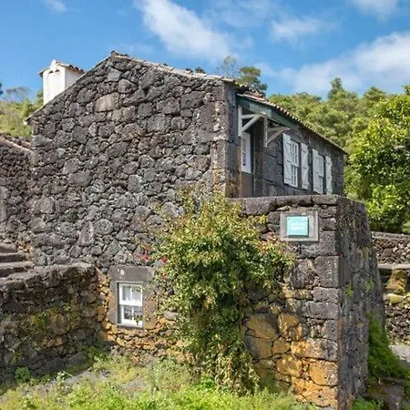 Holiday Home, Praínha De Baixo