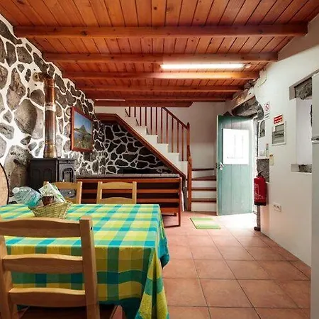 Holiday Home, Praínha De Baixo *